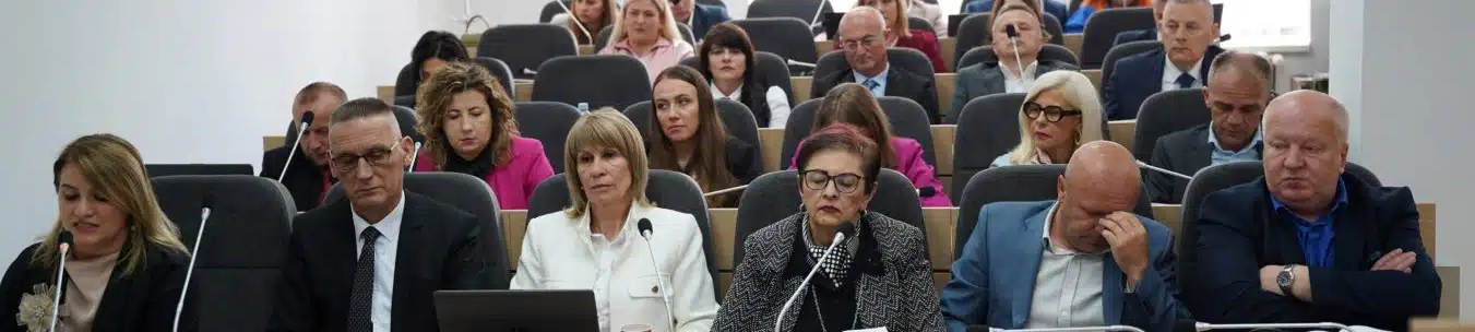 Šokantni potezi Vlade SBK : Izmjene budžeta služe povećanju plata državnim službenicima i “uhljebljenju”